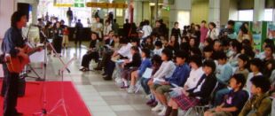 芋掘り大会　＆　MOA美術館児童作品展表彰式でのミニコンサート